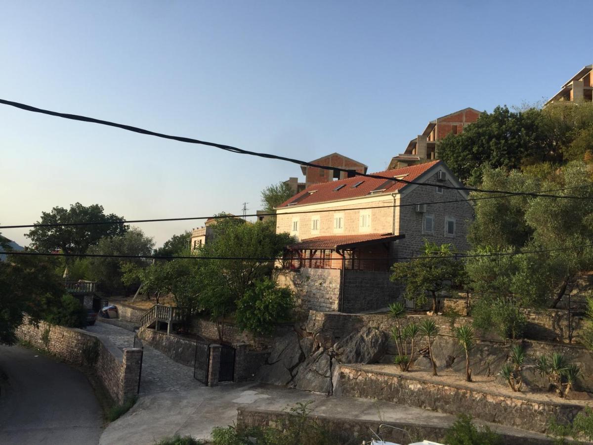 Kamenari New Summer Holiday 外观 照片